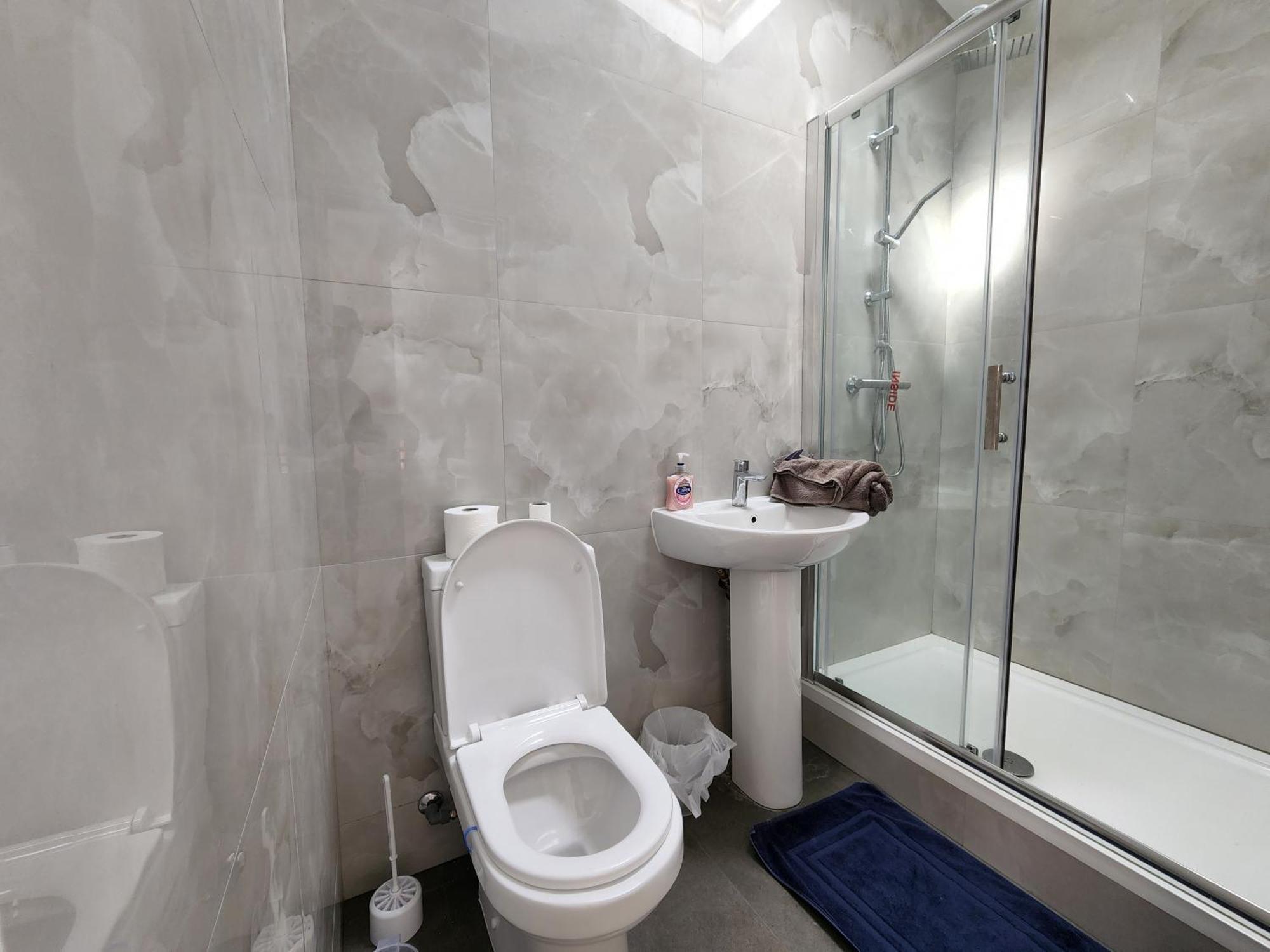 Ilford Town Centre Studio Bagian luar foto